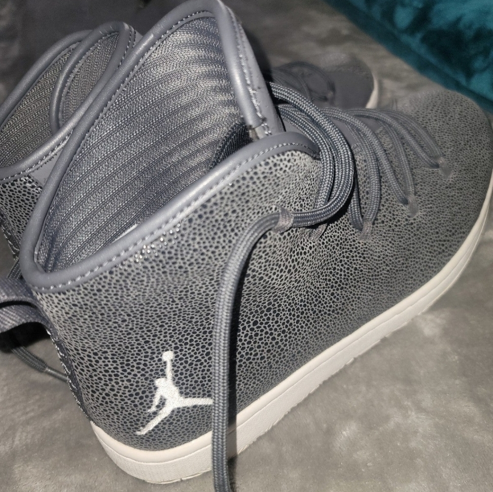 Jordan Galaxy Dark Grey